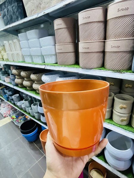 قوار مدور مع صحن